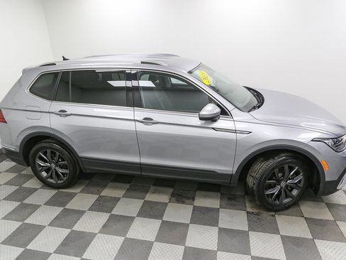 Certified 2023 Volkswagen Tiguan SE image 6