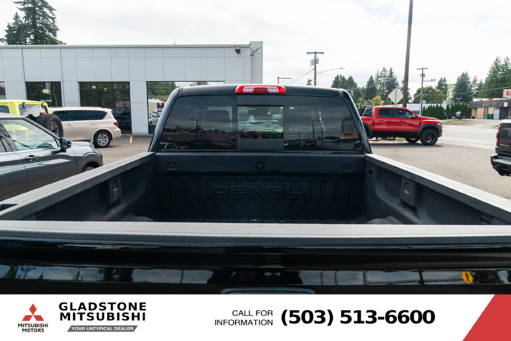 Used 2017 GMC Sierra 1500 Denali w/ Denali Ultimate Package AWD/4WD image 8