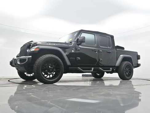 Used 2023 Jeep Gladiator Sport image 24