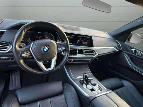 Used 2022 BMW X5 xDrive45e w/ Climate Comfort Package image 4