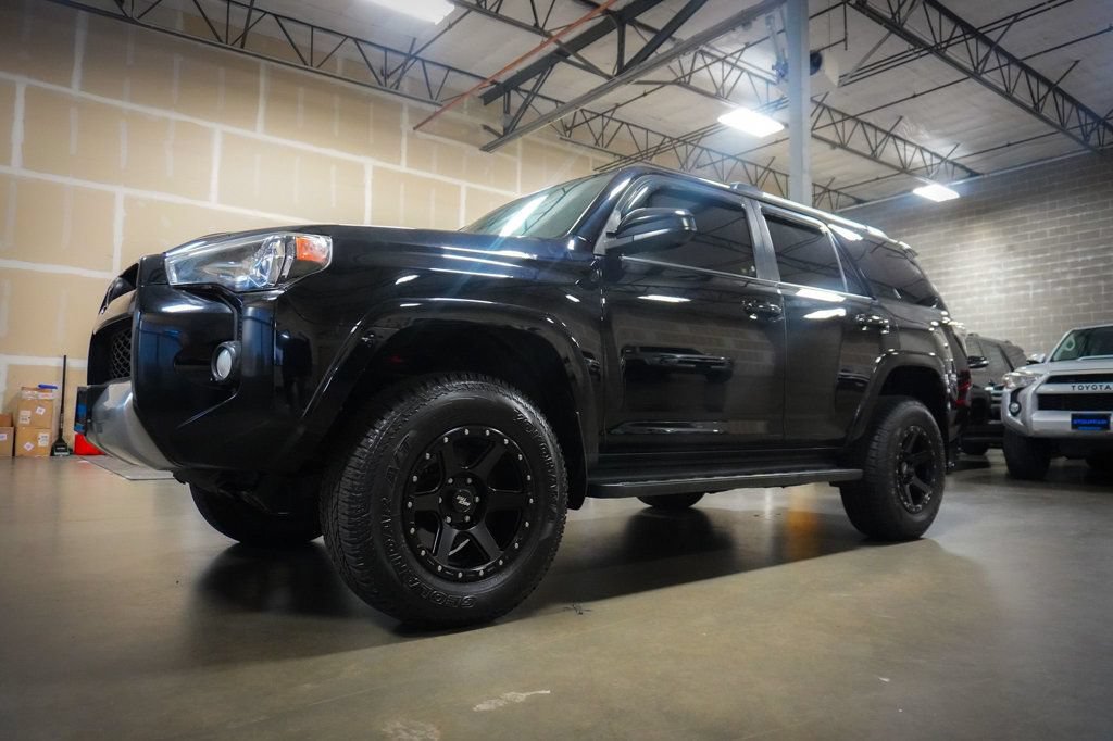 Used 2016 Toyota 4Runner Trail AWD/4WD image 2