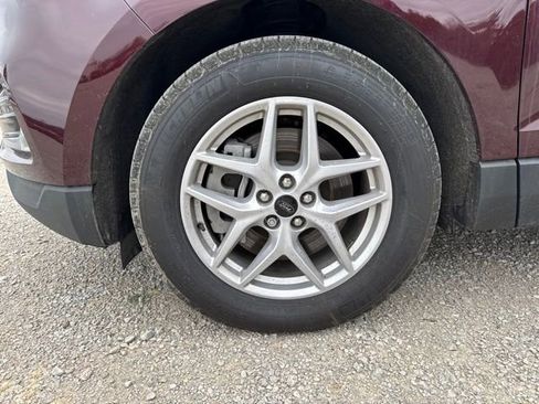 Used 2024 Ford Edge SEL w/ Convenience Package image 9