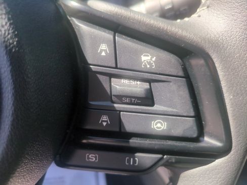 Used 2025 Subaru Forester Premium AWD/4WD image 14