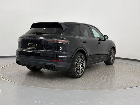 Used 2022 Porsche Cayenne Platinum Edition AWD/4WD image 9