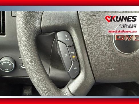 New 2026 GMC Savana 2500 w/ Driver Convenience Package RWD image 28