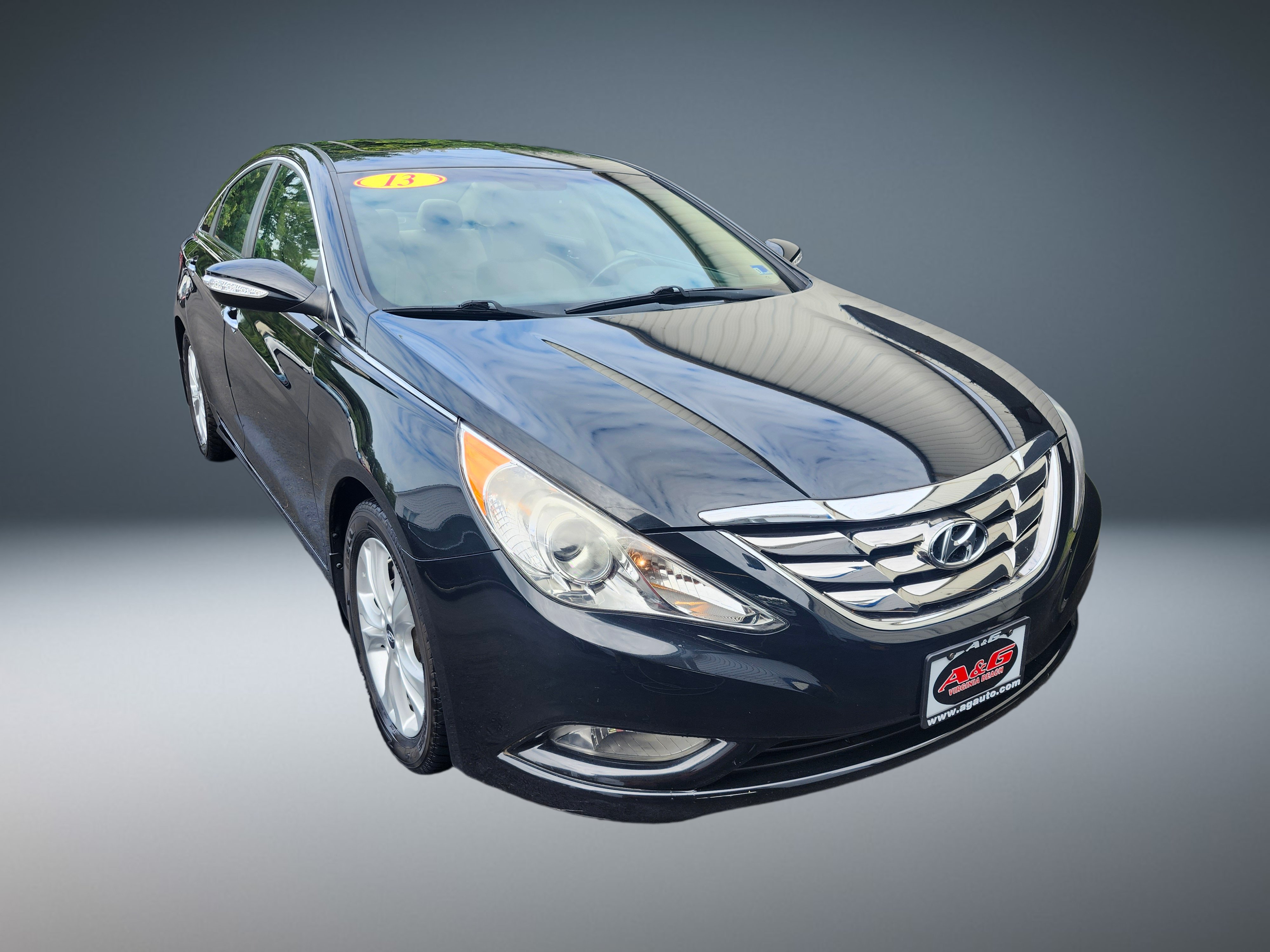 Used 2013 Hyundai Sonata Limited FWD image 1