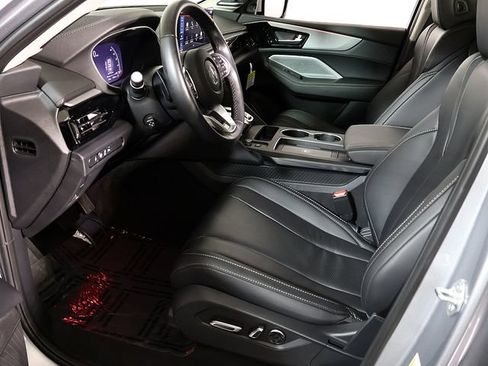 Used 2026 Acura MDX SH-AWD w/ Technology Package image 12