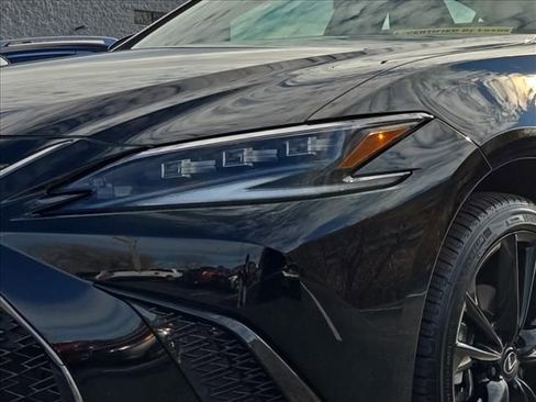 Used 2025 Lexus ES 300h w/ Premium Package image 13