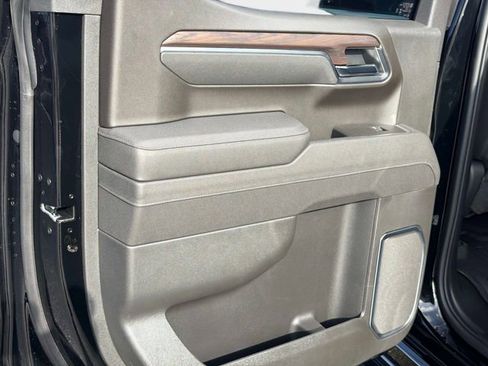 New 2026 GMC Sierra 1500 SLT w/ SLT Premium Package image 11