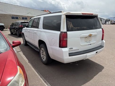 Used 2019 Chevrolet Suburban LT w/ Luxury Package AWD/4WD image 3