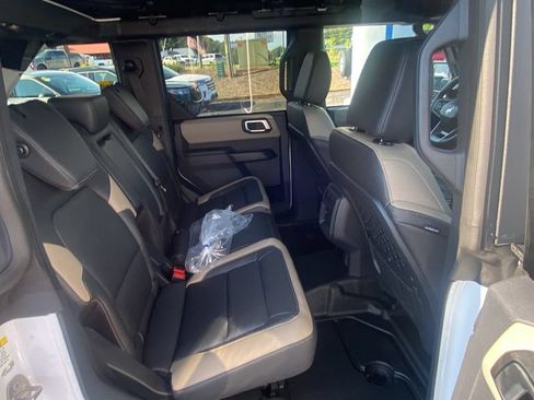 New 2026 Ford Bronco Big Bend AWD/4WD image 13