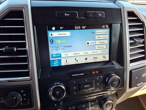 Used 2017 Ford F350 Lariat AWD/4WD image 23