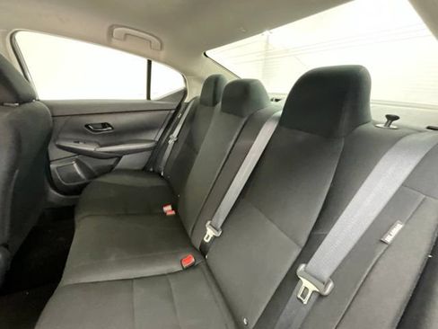 Used 2025 Nissan Sentra S FWD image 7