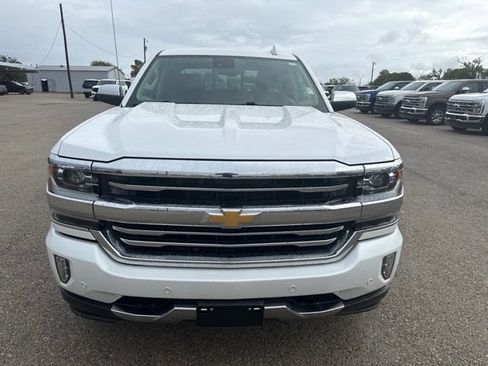 Used 2016 Chevrolet Silverado 1500 High Country w/ High Country Premium Package AWD/4WD image 2