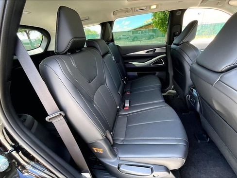 New 2027 INFINITI QX60 Luxe FWD image 17