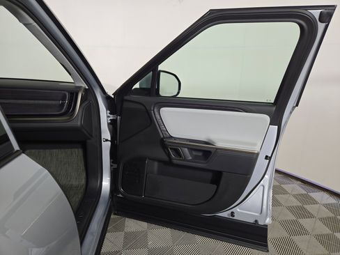 Used 2024 Rivian R1S Adventure AWD/4WD image 18