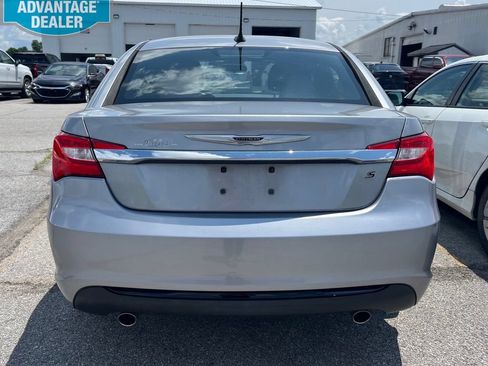 Used 2013 Chrysler 200 Touring w/ Cold Weather Group FWD image 6