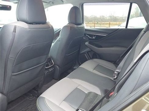 Used 2021 Subaru Outback Onyx Edition XT image 8