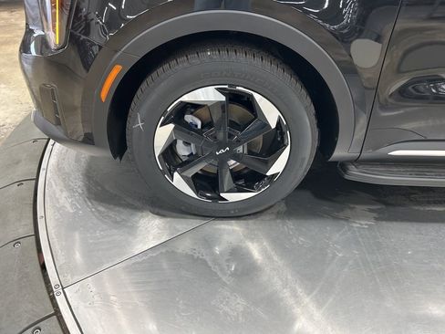 New 2025 Kia Sorento EX image 31