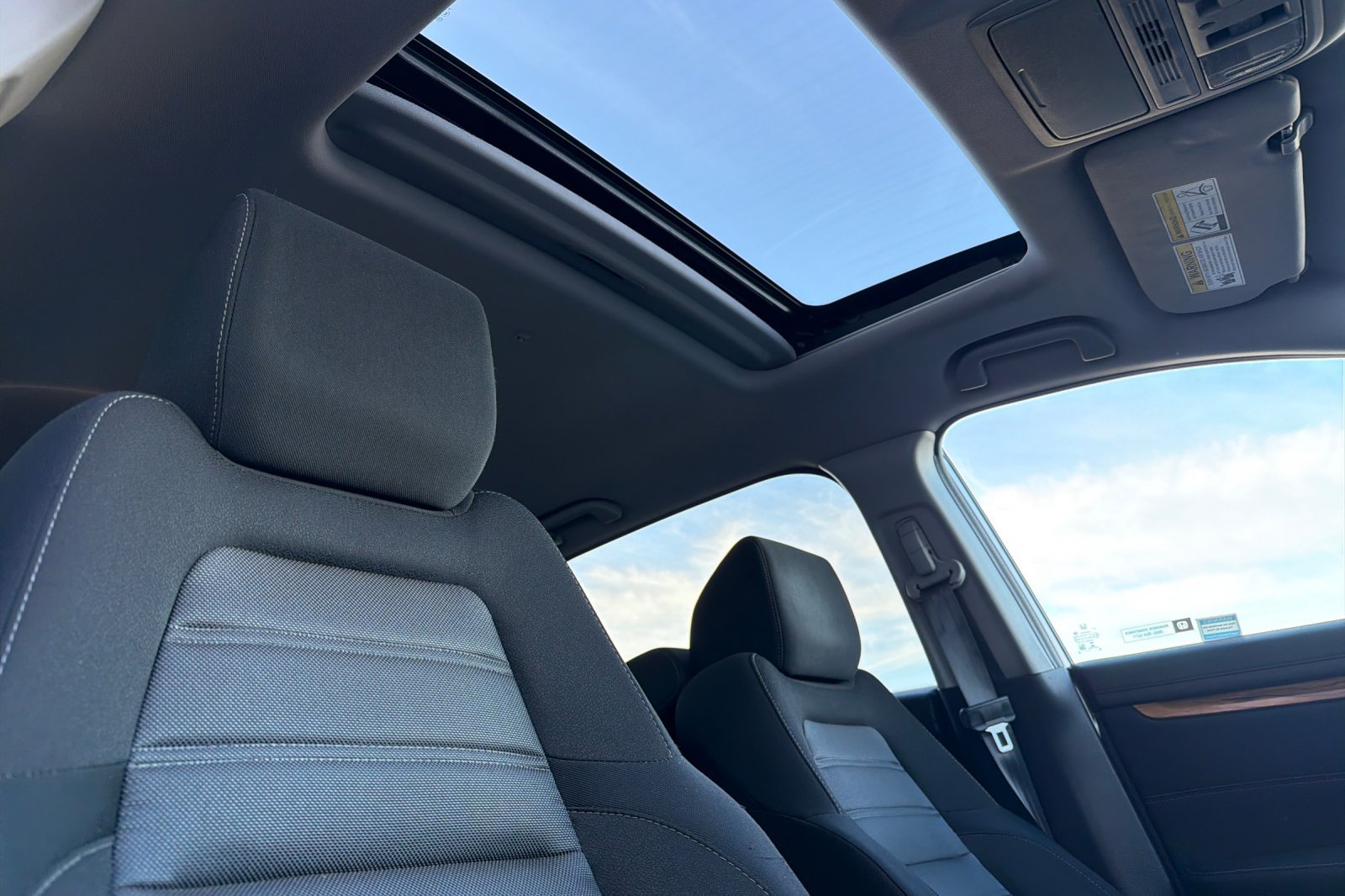 Used 2018 Honda CR-V EX image 16