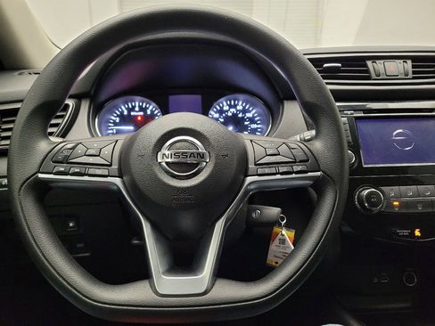 Used 2020 Nissan Rogue S image 22