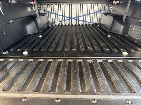 Used 2020 Toyota Tacoma TRD Off-Road image 12