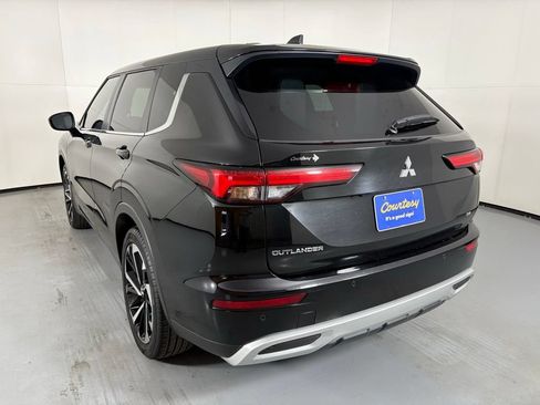 Used 2024 Mitsubishi Outlander SE FWD image 6