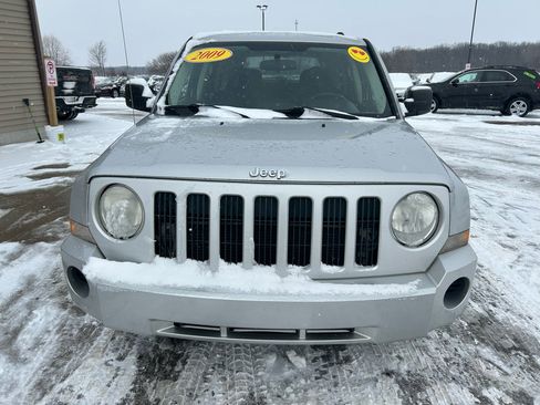 Used 2009 Jeep Patriot Sport image 2