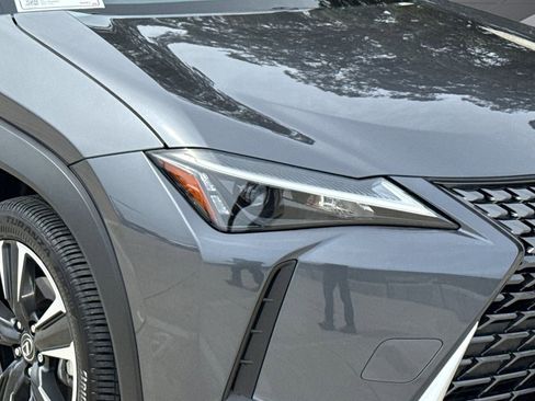 Certified 2025 Lexus UX 300h FWD w/ Accessory Package (Z2) image 12