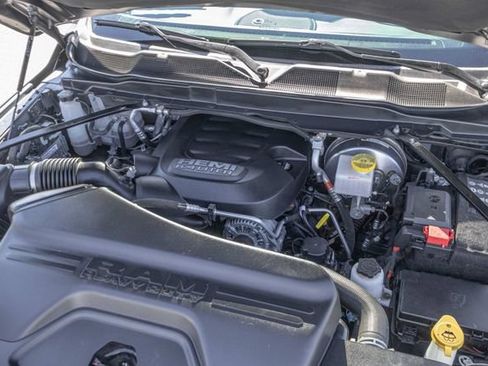 Used 2026 RAM 2500 Laramie AWD/4WD image 10