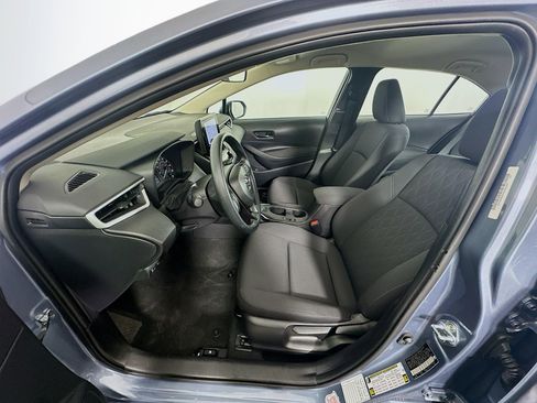 Used 2025 Toyota Corolla LE image 13