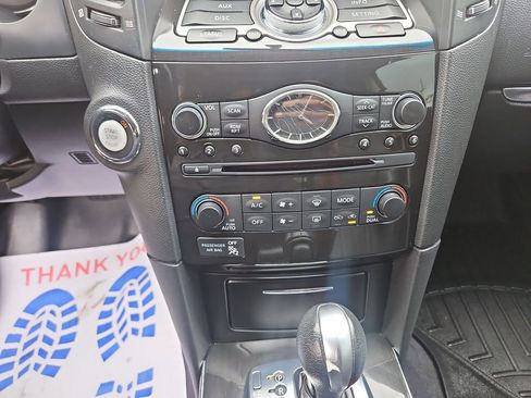 Used 2017 INFINITI QX70 AWD image 18