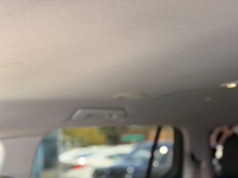 Used 2019 GMC Acadia SLT FWD image 16