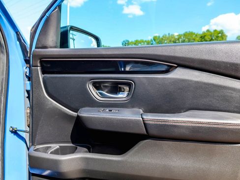 Used 2025 Honda Pilot TrailSport image 15