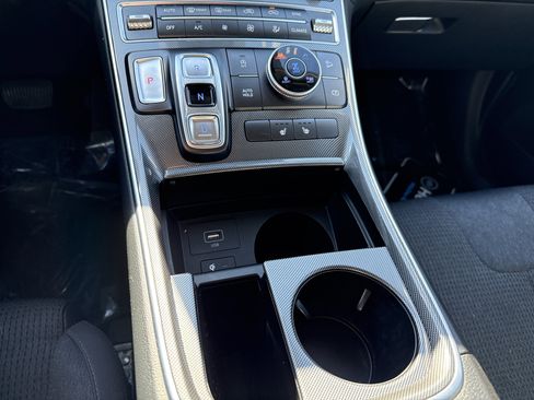 Used 2023 Chevrolet Equinox LT image 50