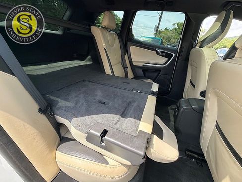 Used 2013 Volvo XC60 T6 R-Design AWD/4WD image 22