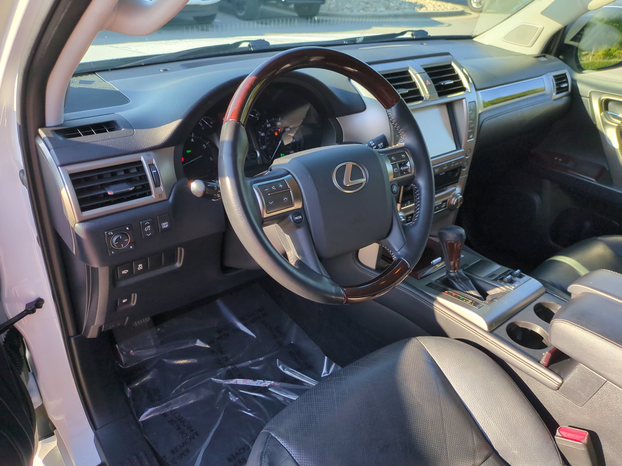 Used 2019 Lexus GX 460 Premium AWD/4WD image 16