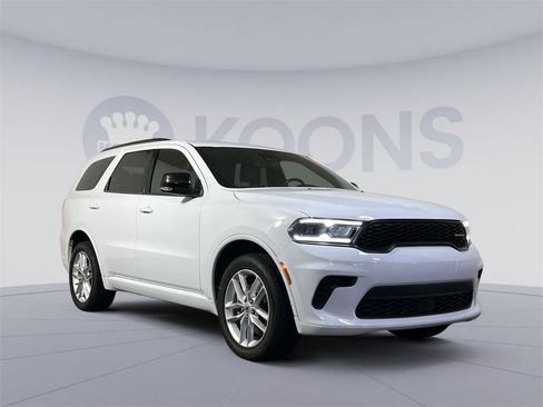 Used 2024 Dodge Durango GT image 8