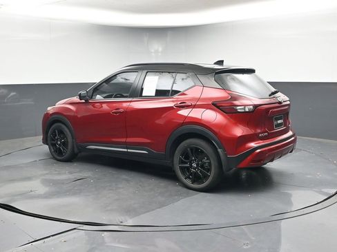 Used 2023 Nissan Kicks SR w/ SR Premium Package image 3