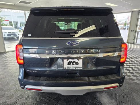 Used 2024 Ford Expedition Limited image 5