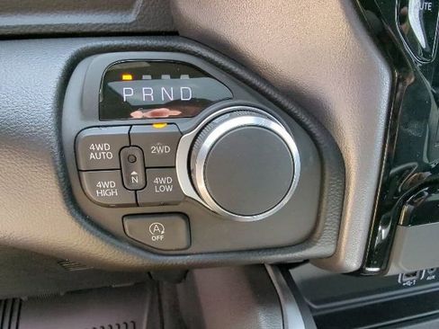 New 2026 RAM 1500 4x4 Crew Cab image 22
