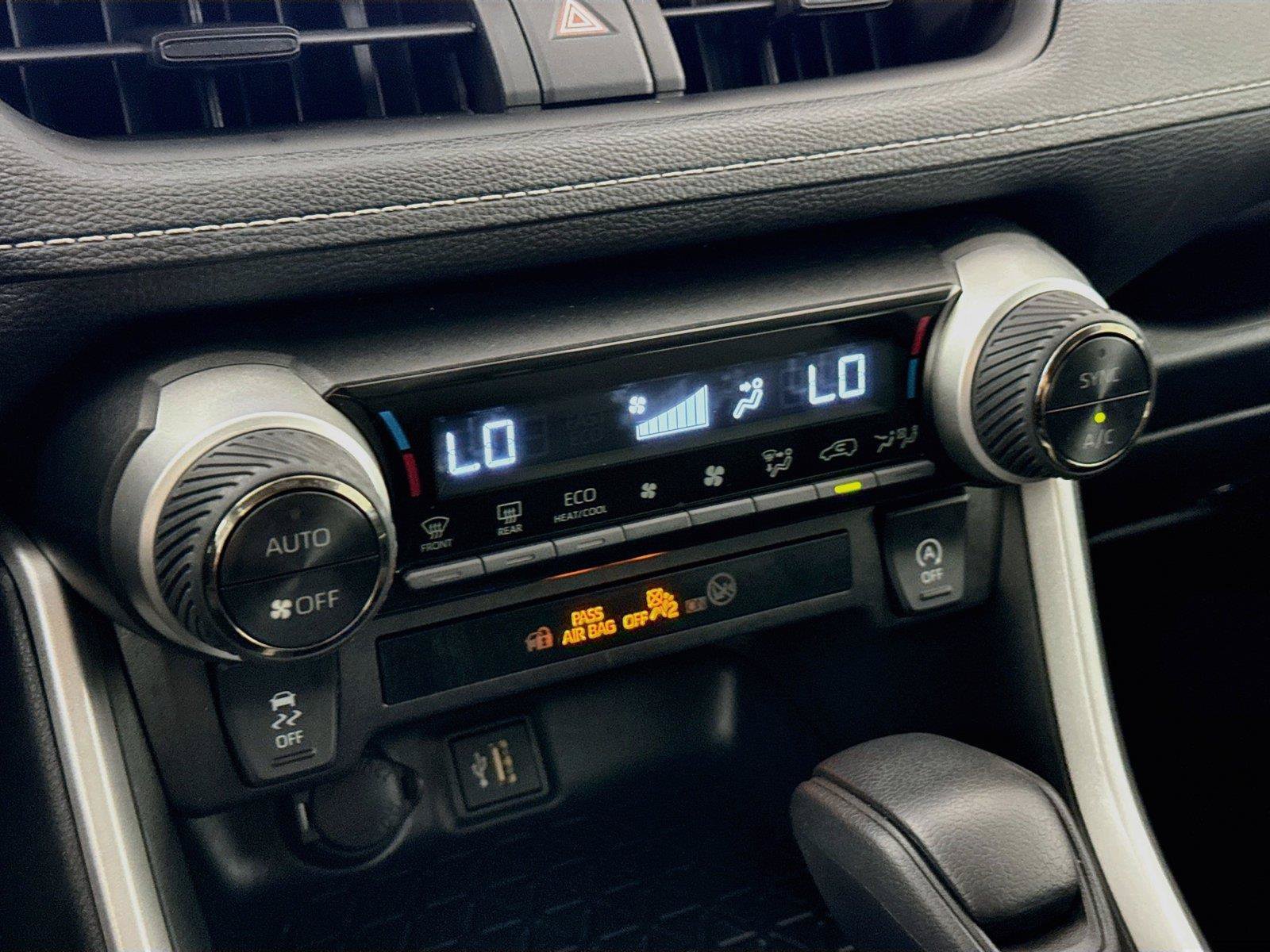 Certified 2025 Toyota RAV4 XLE FWD image 24