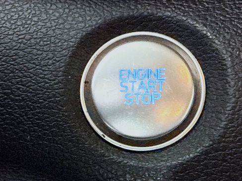 Used 2020 Hyundai Santa Fe SEL image 21