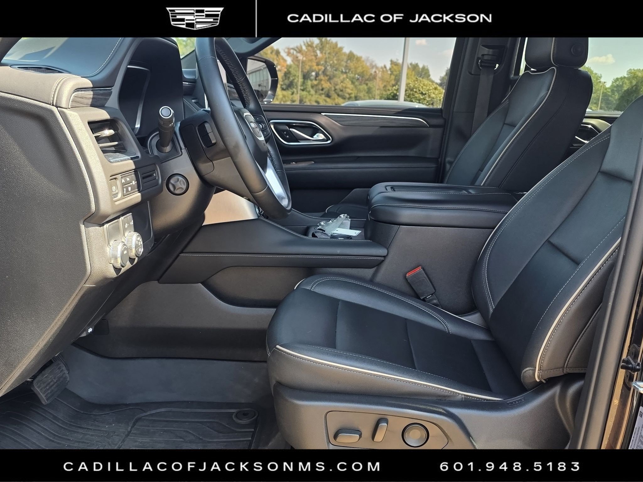Used 2023 GMC Yukon XL SLT w/ SLT Premium Package RWD image 20