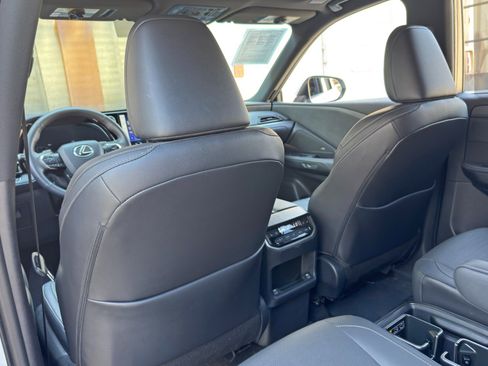Used 2024 Lexus TX 350 AWD w/ Captains Chair Package image 34