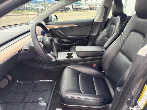 Used 2023 Tesla Model 3 Standard Range image 21