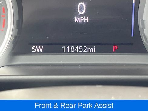 Used 2021 Chevrolet Tahoe Z71 w/ Z71 Off-Road Package AWD/4WD image 37