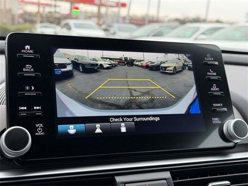 Used 2022 Honda Accord Sport image 19