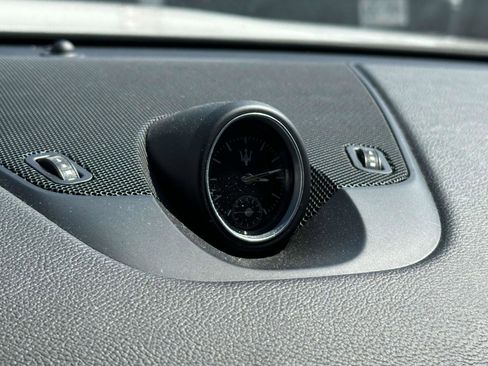 Used 2021 Maserati Levante image 31