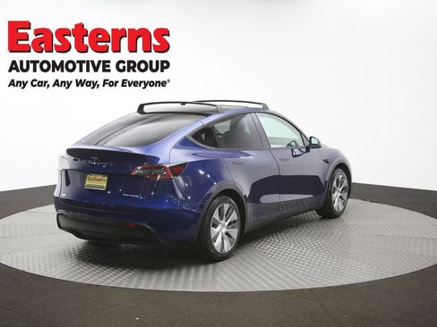 Used 2021 Tesla Model Y Long Range AWD/4WD image 36